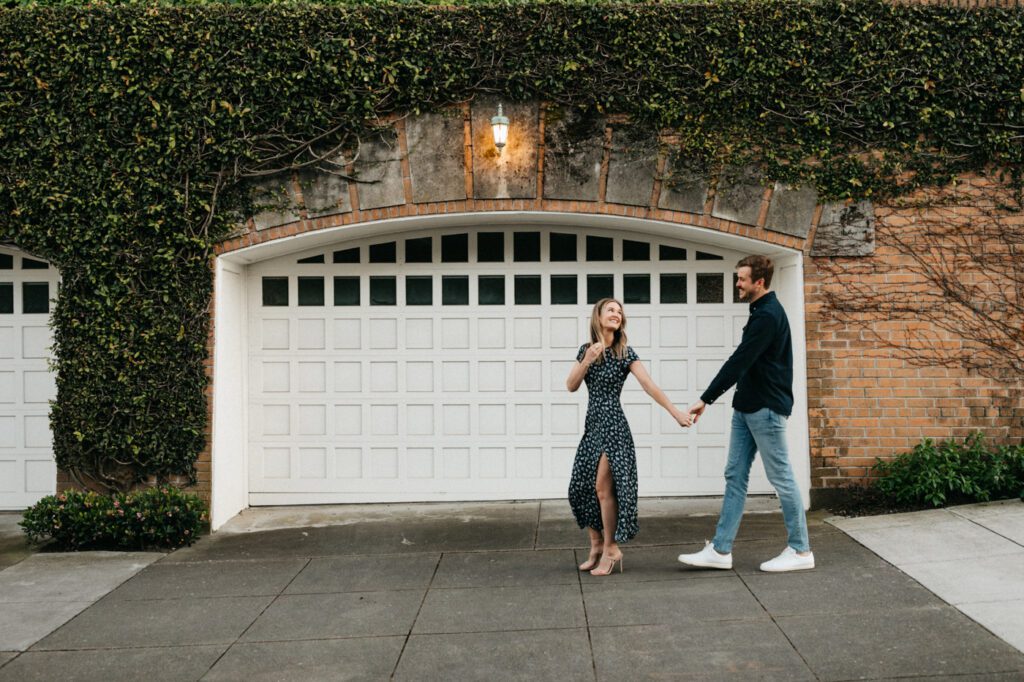 pacific heights, architecture, the presidio, garage, walking together, engagement session
